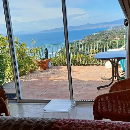 Le Belvedere Superbe Vue * Saint-Raphael (Var)