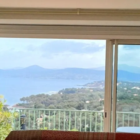 Tous A La Piscine Au Belvedere Vue Villa Saint-Raphael (Var)
