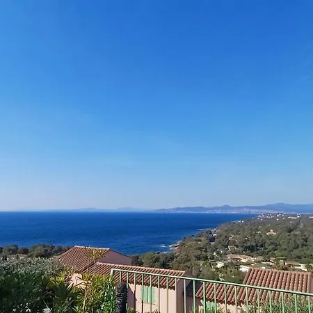 Villa Tous A La Piscine Au Belvedere Vue Saint-Raphael (Var)