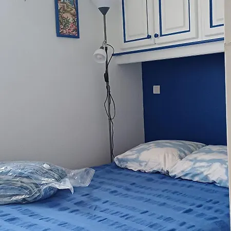 Tous A La Piscine Au Belvedere Vue Villa