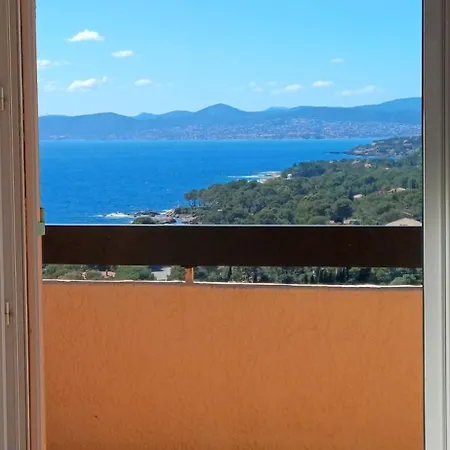 Villa Tous A La Piscine Au Belvedere Vue *